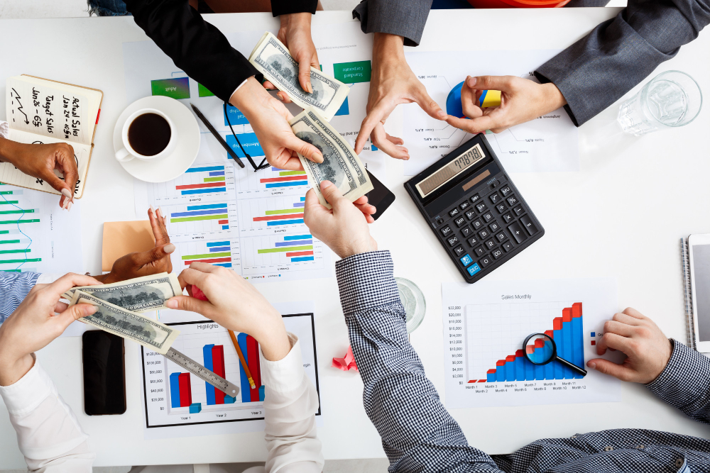 best course builder for small business” showing monthly and annual plan tiers